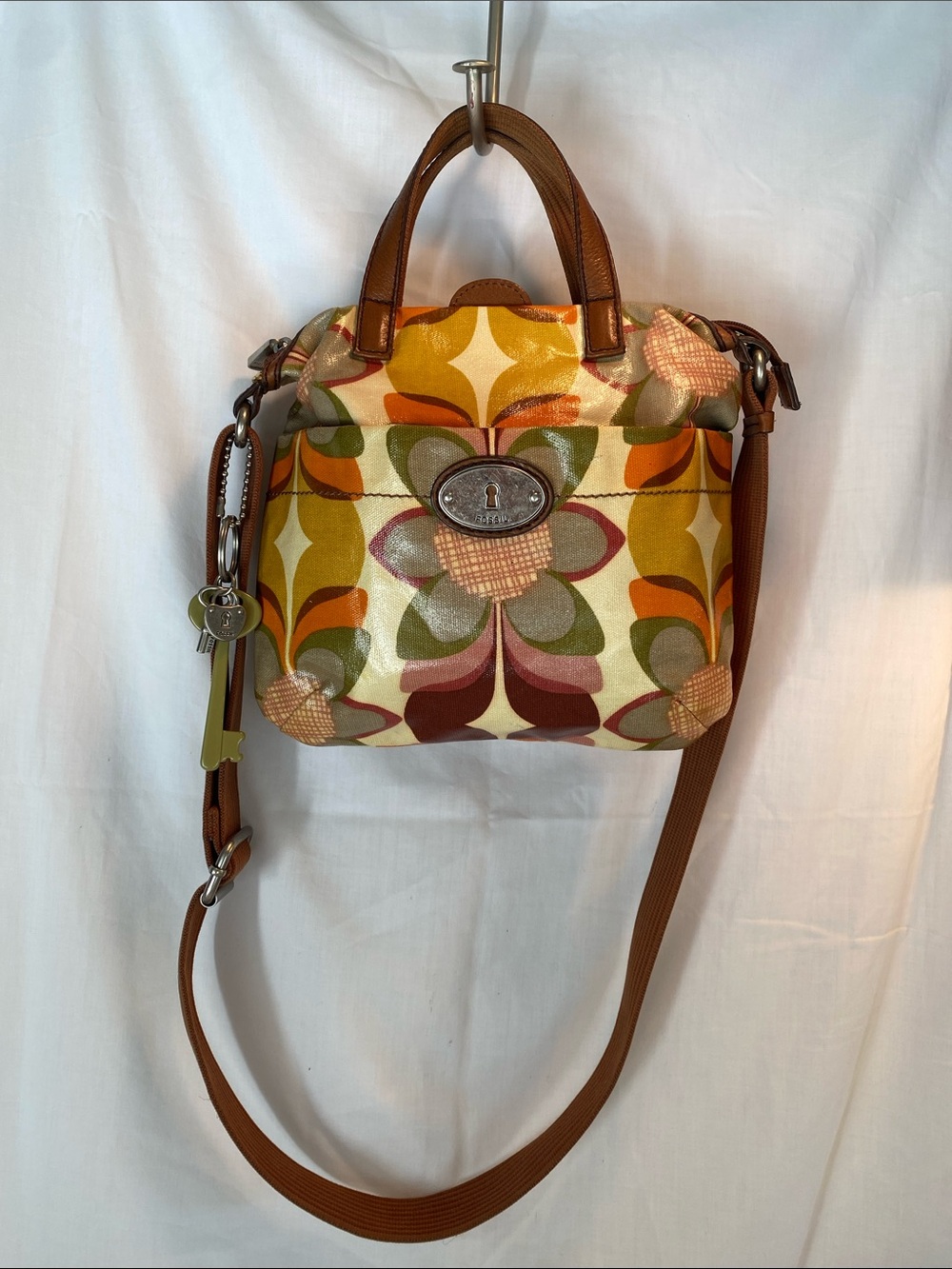 Fossil Key-Per Retro Floral Canvas Crossbody in Multi Color with Brown Trim